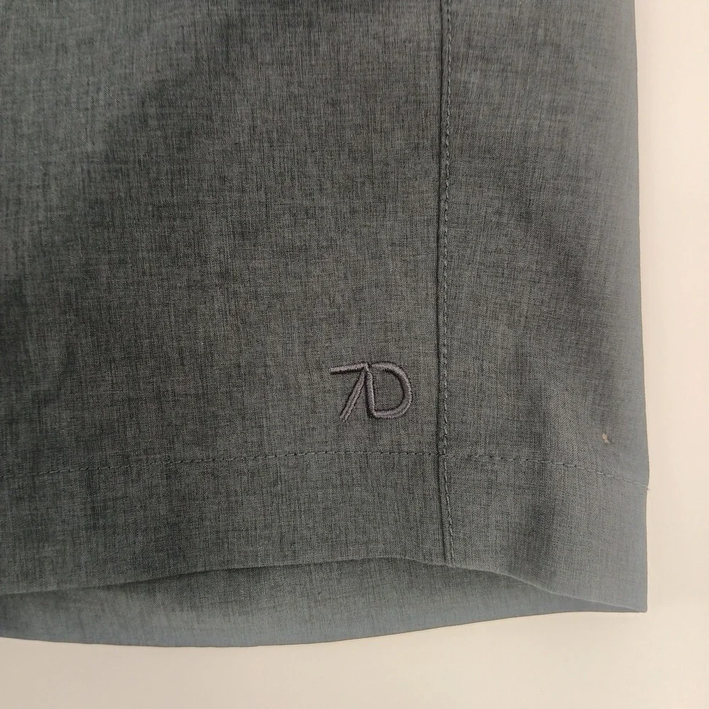 7 Diamonds Aeroplane Performance Shorts Mens Charcoal Gray Golf Activewear 32